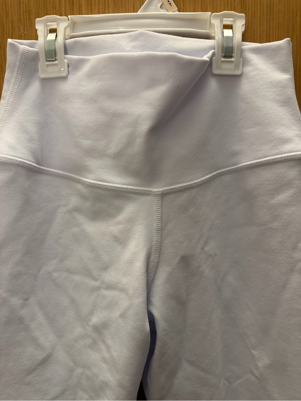 ALO Yoga White Active Leggings with Subtle Logo - Picture 5 of 7